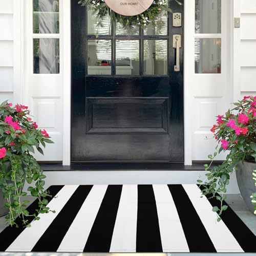 IOHOUZE Black White Striped Rug 275 x 43