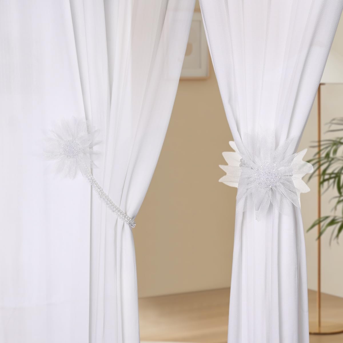 SUQ I OME Magnetic Flower Curtain Tieback 2 Pack
