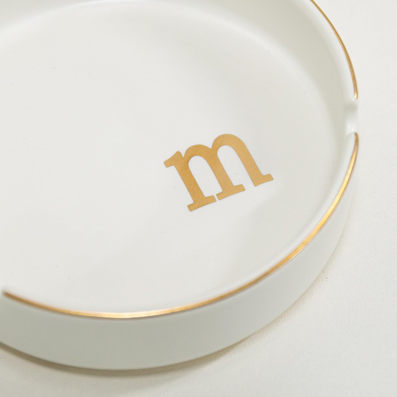 COLLECTIVE HOME Luxurious Ceramic Ashtray with Gold Edging