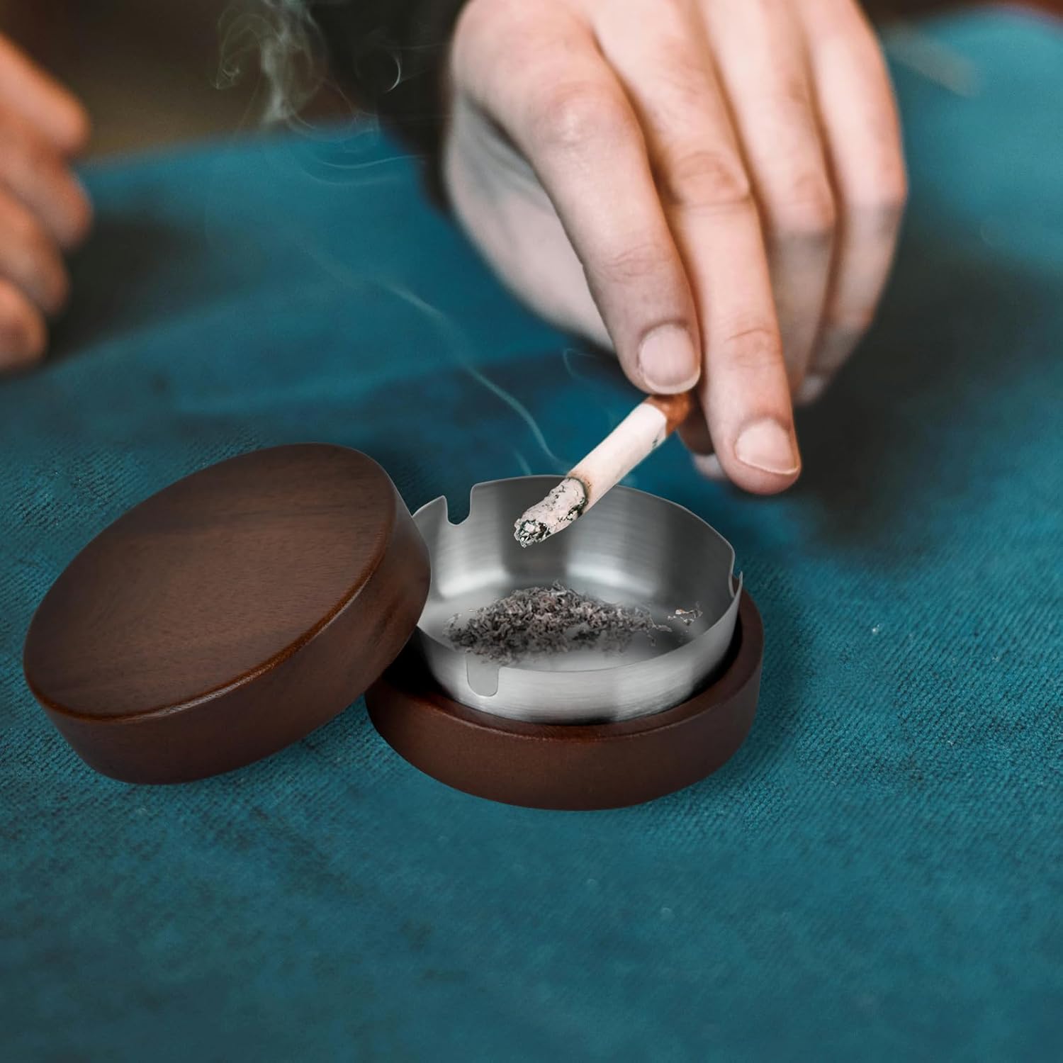 Zoyiancy 2 Pair Windproof Wooden Ashtrays with Lid